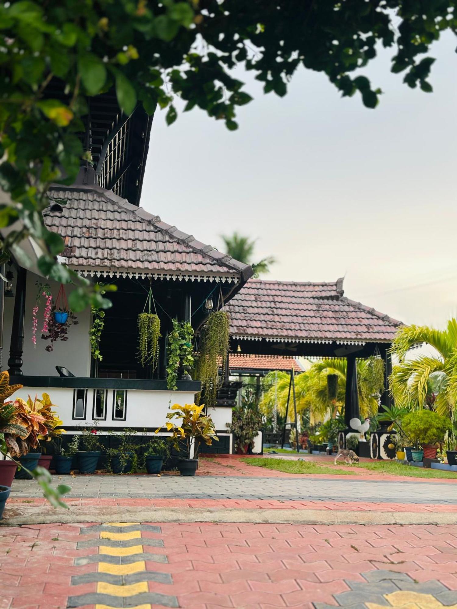 Arayathu Heritage Villa Resort Kottayam Exterior foto